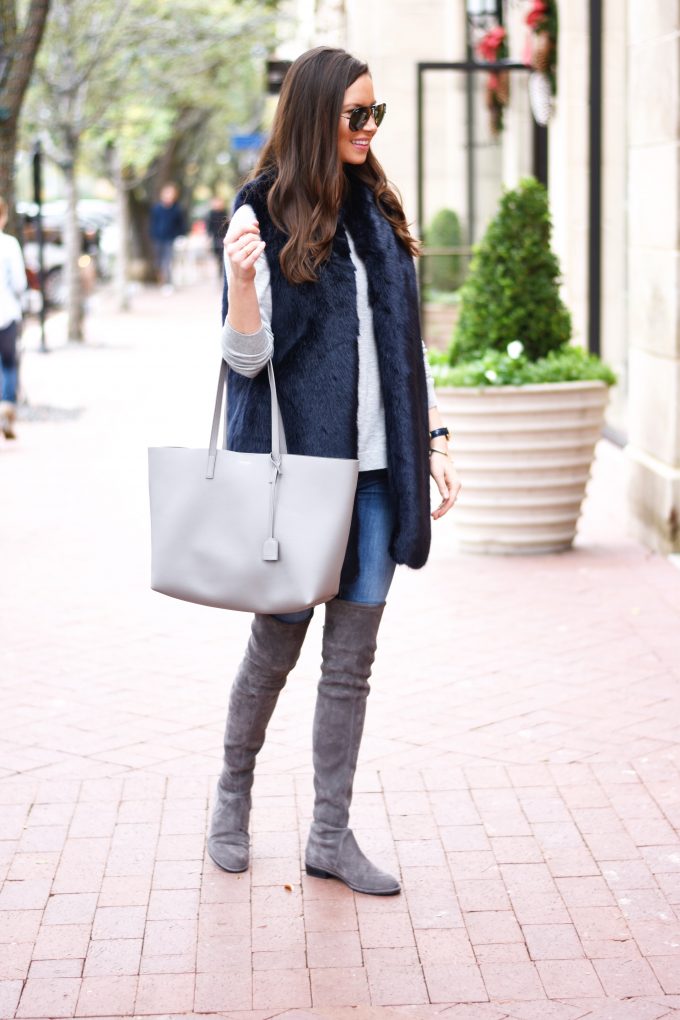 blue faux fur vest, grey tote bag
