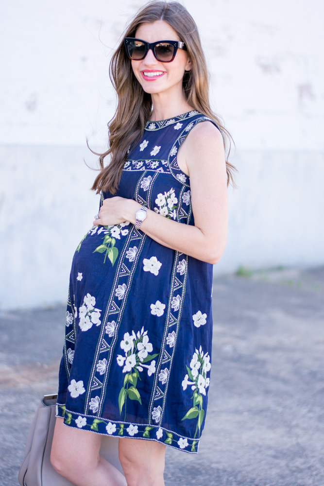 32 Pregnancy Outfit Ideas for a Casual But Cute Maternity Style