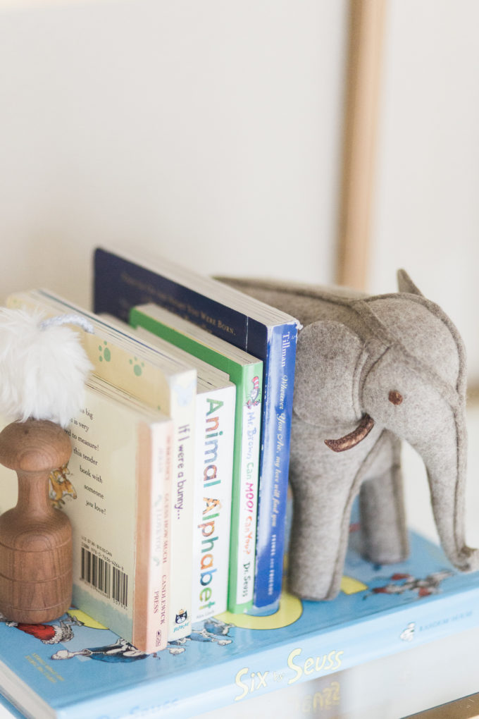 nursery bookshelf details