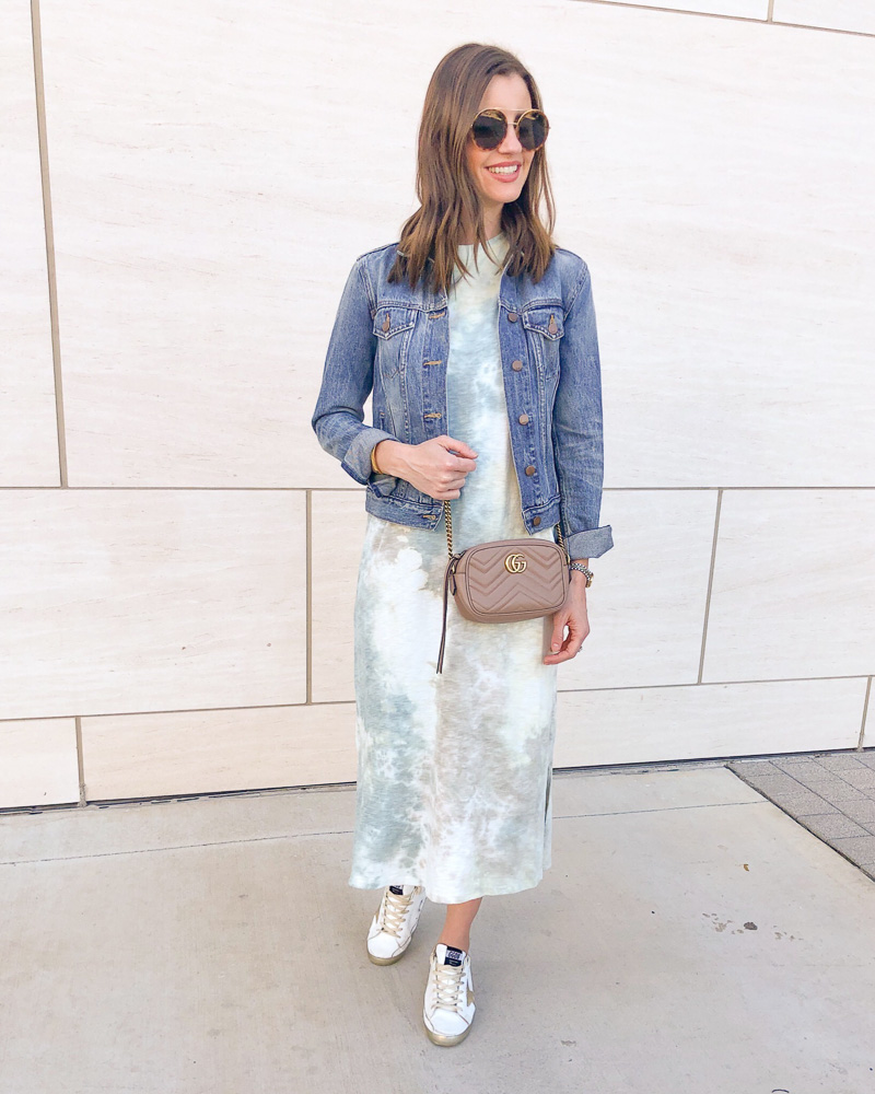 tie dye maxi dress denim jacket sneakers