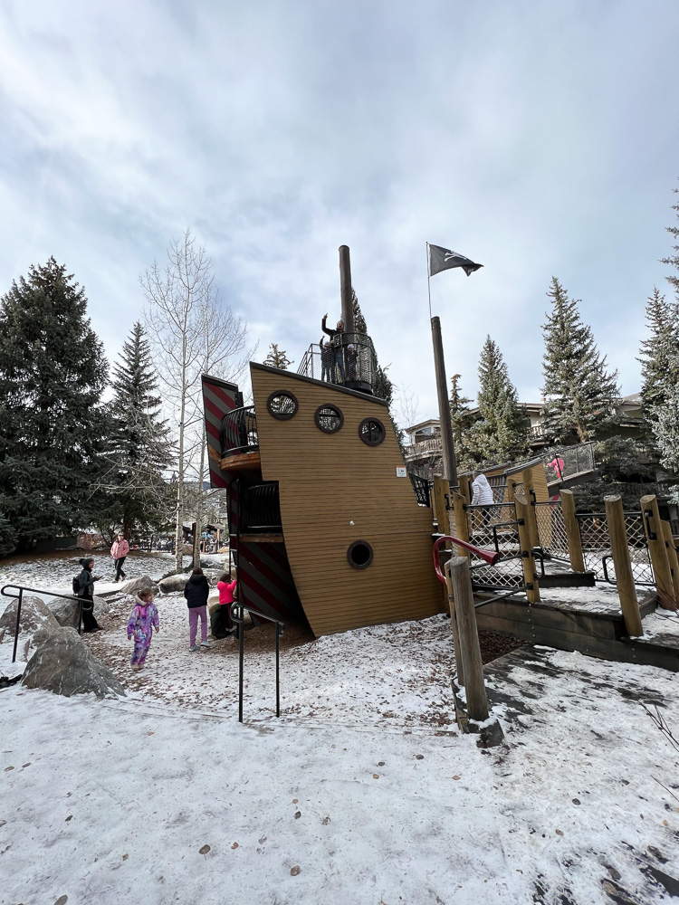 snowy children's park vail