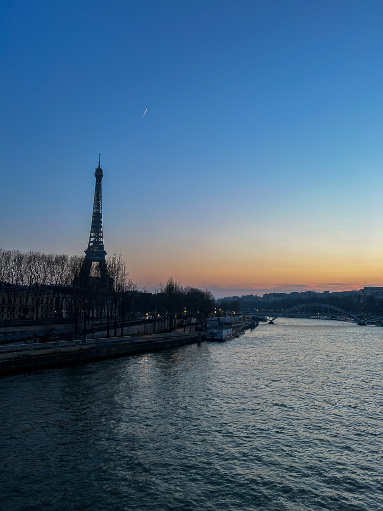 sunset view of the eiffel tower