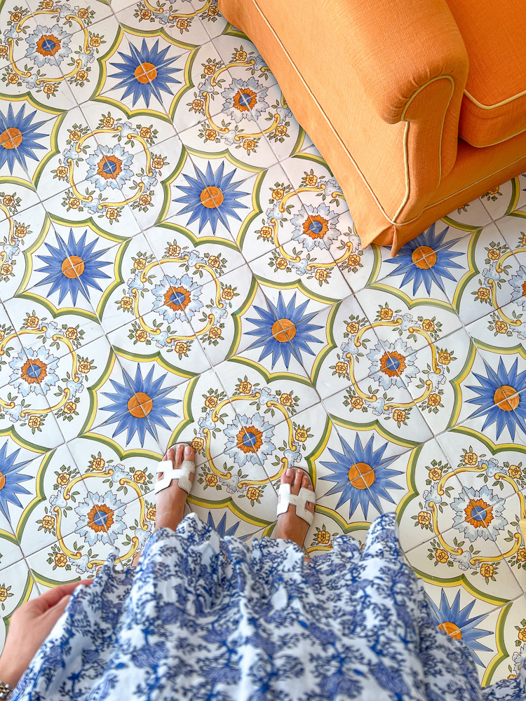 pretty italian tile floor le sirenuse positano